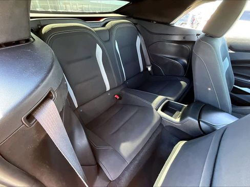 Used 2018 Chevrolet Camaro LT image 17