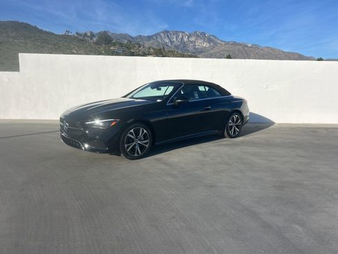 Used 2025 Mercedes-Benz CLE 300 4MATIC Cabriolet image 1