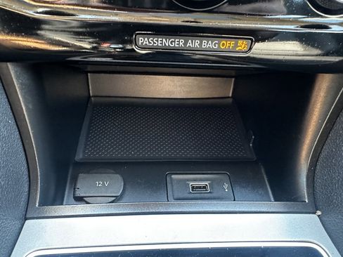 Used 2021 Volkswagen Passat 2.0T SE image 23