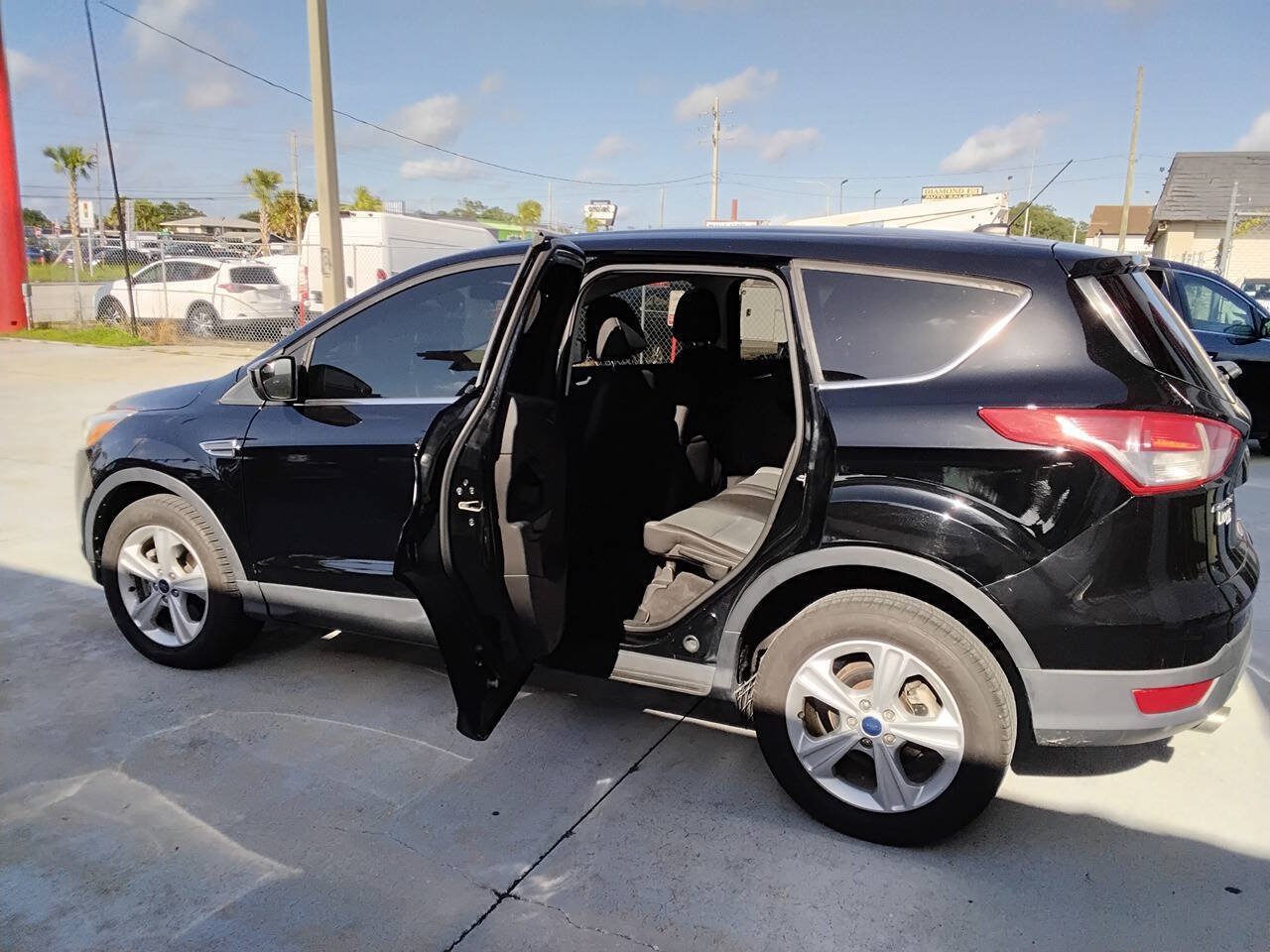 Used 2016 Ford Escape SE AWD/4WD image 3