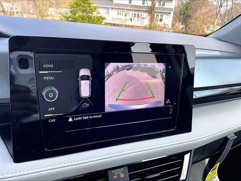 Used 2025 Volkswagen Taos S image 19