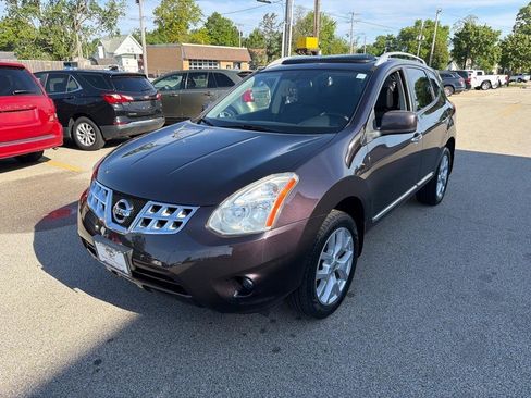 Used 2011 Nissan Rogue SV w/ SL Pkg AWD/4WD image 4