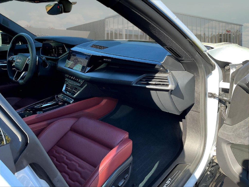 Used 2024 Audi e-tron GT Premium Plus w/ Performance Package AWD/4WD image 27