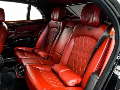 Used 2018 Bentley Mulsanne RWD image 17