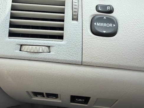 Used 2006 Toyota Avalon Limited FWD image 20