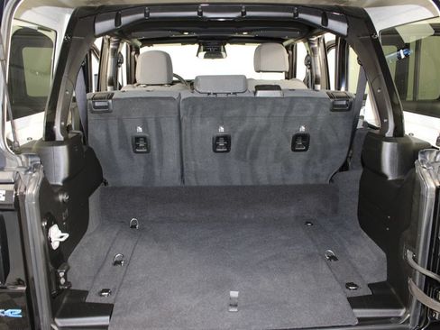 Used 2025 Jeep Wrangler Unlimited Sport S 4xe AWD/4WD image 17