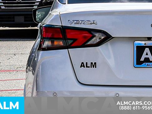 Used 2025 Nissan Versa SV w/ Trunk Package image 12