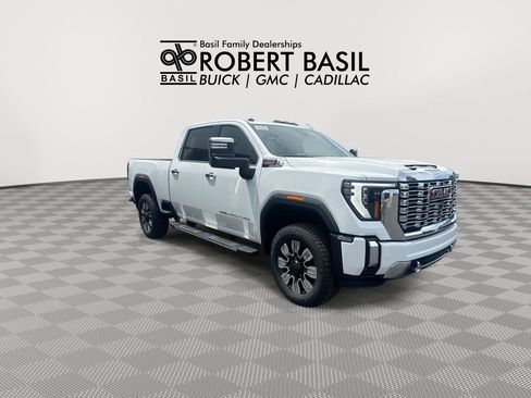 New 2026 GMC Sierra 3500 Denali w/ Denali Reserve Package AWD/4WD image 2