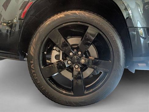 Used 2026 Land Rover Defender 130 X-Dynamic SE AWD/4WD image 26