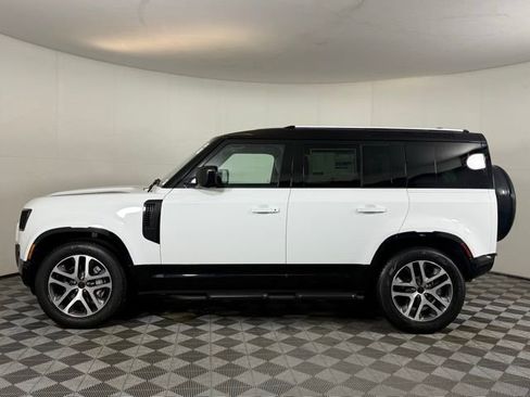 New 2026 Land Rover Defender 110 X-Dynamic SE image 3