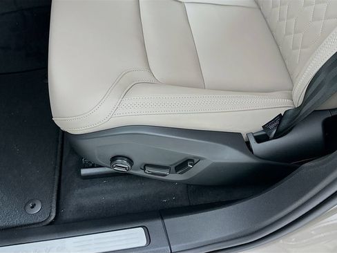 Used 2026 Volvo XC60 B5 Plus w/ Protection Package Premier AWD/4WD image 9