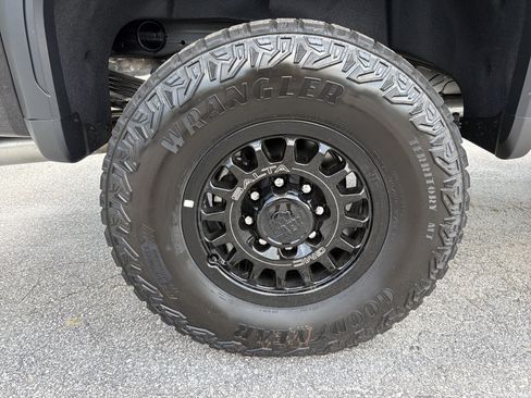 New 2026 GMC Sierra 2500 AT4X w/ AT4X AEV Edition AWD/4WD image 18