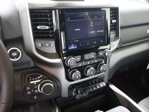 New 2026 RAM 1500 4x4 Crew Cab image 19