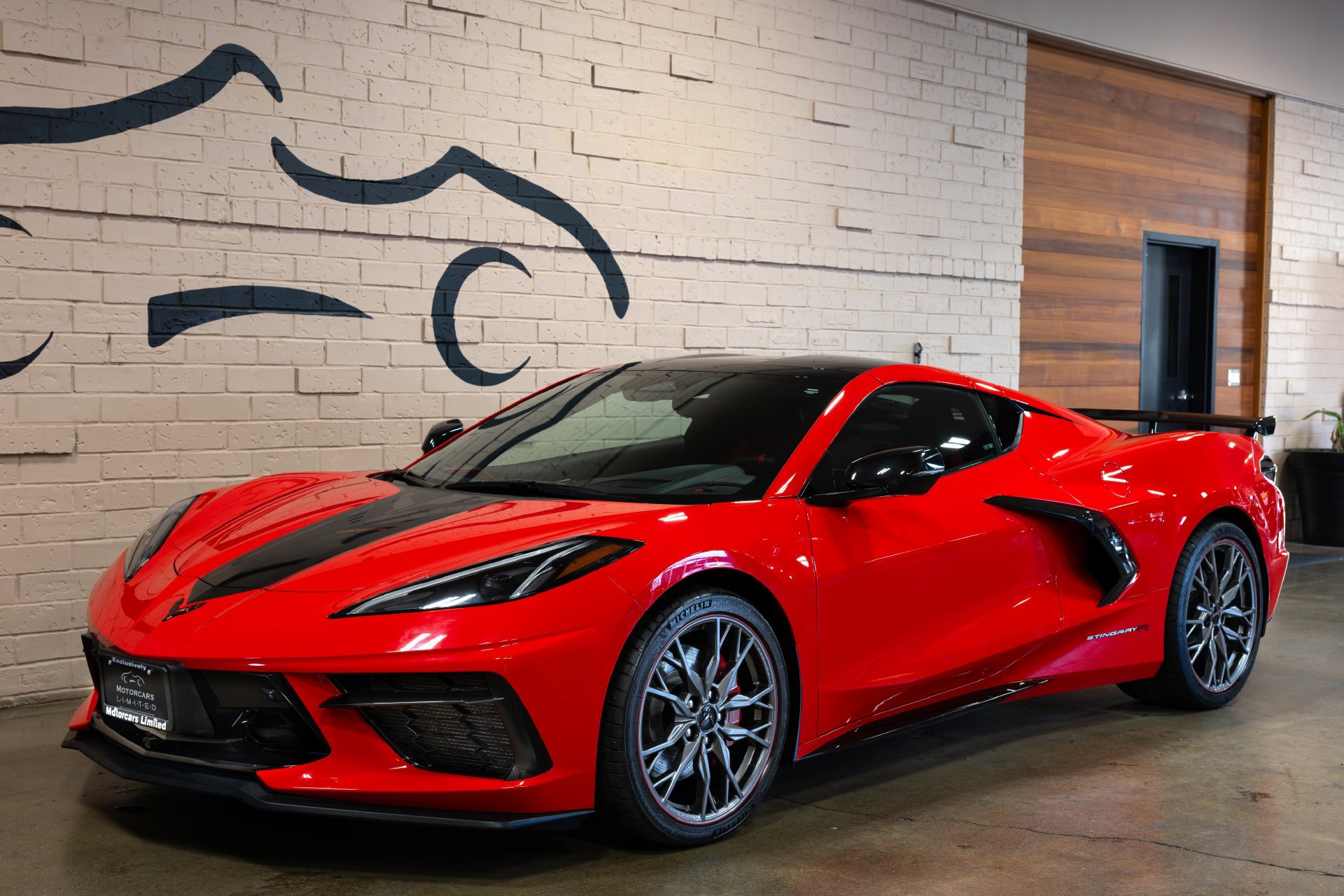 Used 2025 Chevrolet Corvette Stingray Premium Cpe w/ Z51 Performance Package RWD image 13