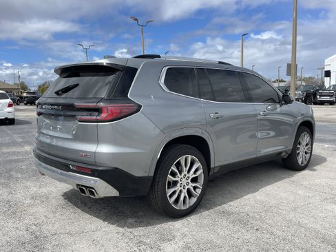 Certified 2025 GMC Acadia Denali w/ Super Cruise Package image 3