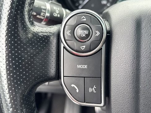 Used 2016 Land Rover Range Rover Sport HSE image 25