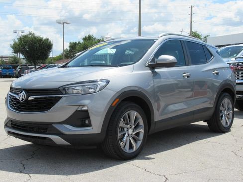 Used 2023 Buick Encore GX Select w/ Experience Buick Package FWD image 3