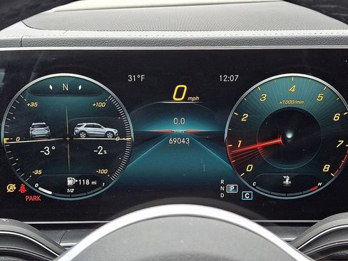 Used 2021 Mercedes-Benz GLE 350 4MATIC image 24