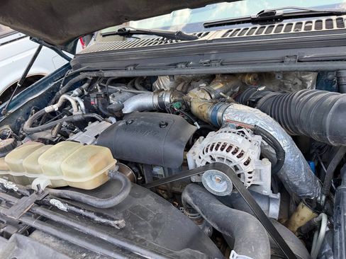 Used 2001 Ford F350 XLT AWD/4WD image 6