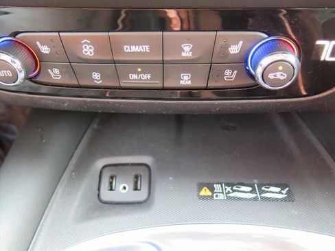 Used 2019 Buick Enclave Avenir w/ Avenir Technology Package image 11