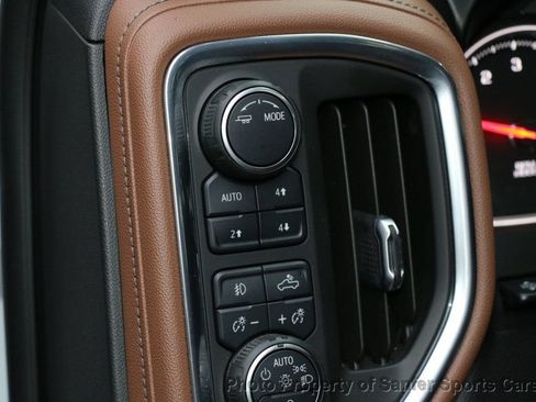 Used 2021 Chevrolet Silverado 1500 High Country w/ Technology Package AWD/4WD image 44
