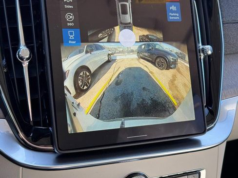 New 2026 Volvo XC90 T8 Ultra w/ Protection Package Premier image 13