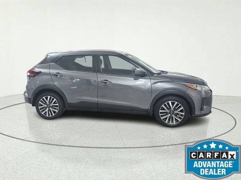 Used 2023 Nissan Kicks SV FWD image 8