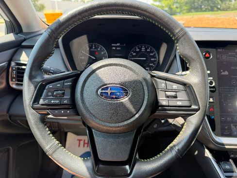 Used 2025 Subaru Outback Onyx Edition AWD/4WD image 37