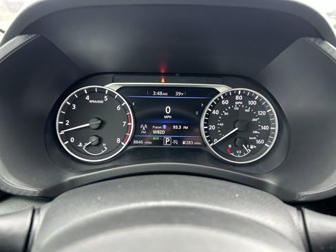 Used 2025 Nissan Sentra SV FWD image 25