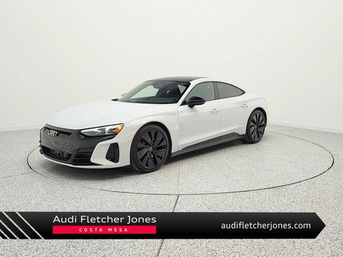 Used 2022 Audi e-tron GT Prestige w/ Prestige Package image 1