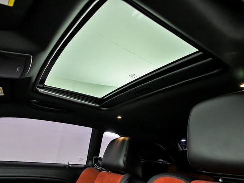 Used 2023 Dodge Challenger R/T Scat Pack RWD image 19