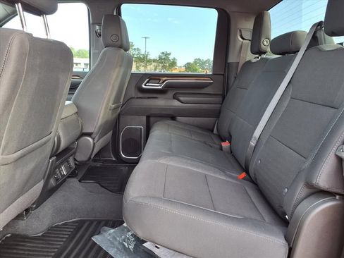 Used 2025 Chevrolet Silverado 2500 LT w/ Convenience Package AWD/4WD image 22