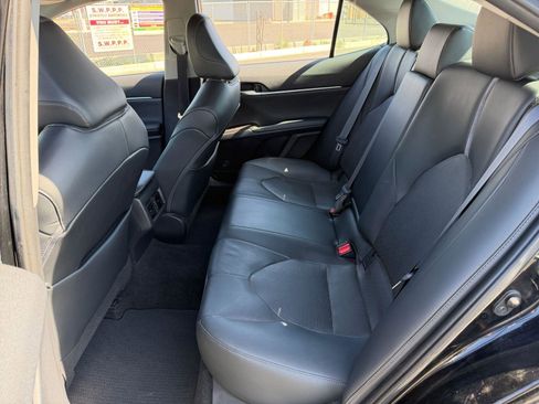 Used 2022 Toyota Camry XLE w/ Navigation Package image 18