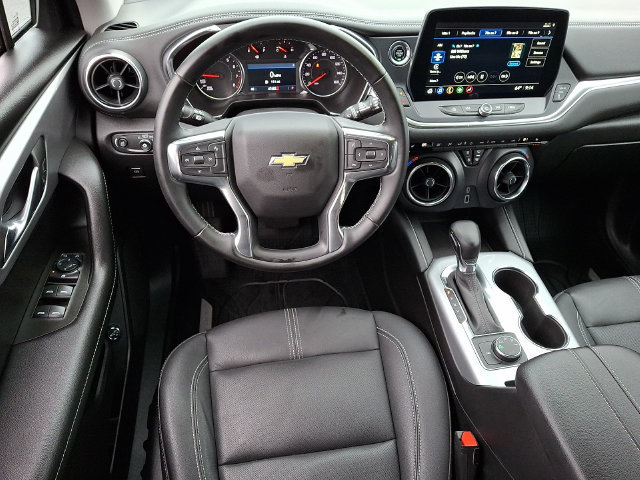 Used 2024 Chevrolet Blazer LT w/ Midnight/Sport Edition AWD/4WD image 2