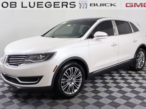 Used 2017 Lincoln MKX Reserve FWD image 3