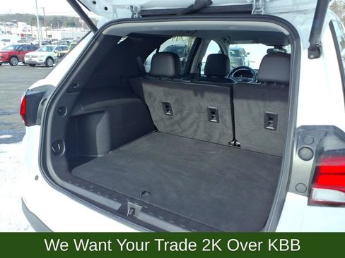 Used 2022 Chevrolet Equinox Premier image 24