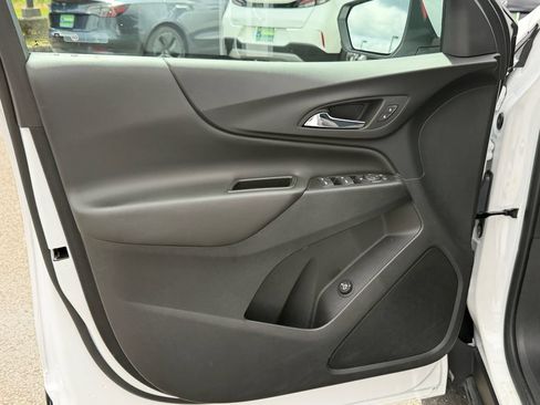 Used 2023 Chevrolet Equinox LT w/ Driver Convenience Package AWD/4WD image 21
