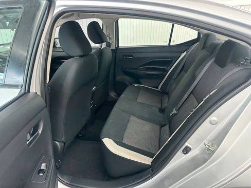 Used 2020 Nissan Versa SV image 11