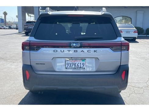 Certified 2026 Subaru Outback Premium AWD/4WD image 4