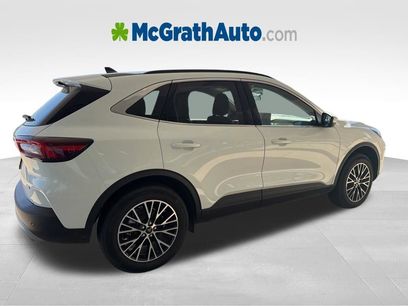 New 2025 Ford Escape SE
