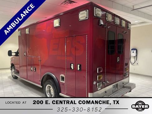 Used 2013 Ford E-450 and Econoline 450 Super Duty w/ Ambulance Prep Pkg image 3