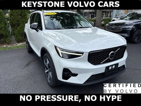 Certified 2024 Volvo XC40 B5 Plus w/ Protection Package Premier AWD/4WD image 1