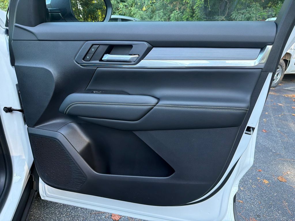 Used 2026 GMC Terrain Elevation w/ Technology Package II FWD image 14