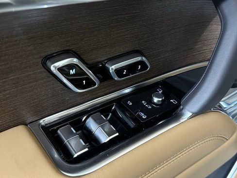 New 2026 Land Rover Range Rover SE image 26