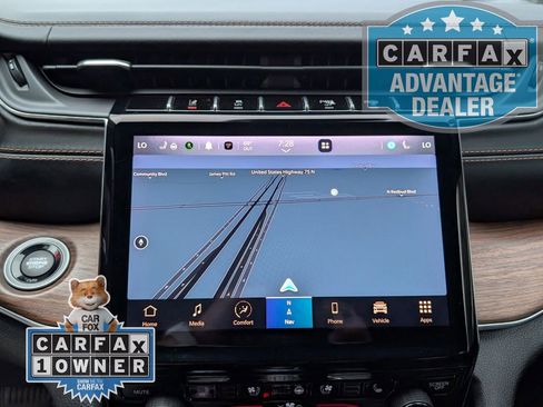 Used 2022 Jeep Grand Cherokee Summit AWD/4WD image 7