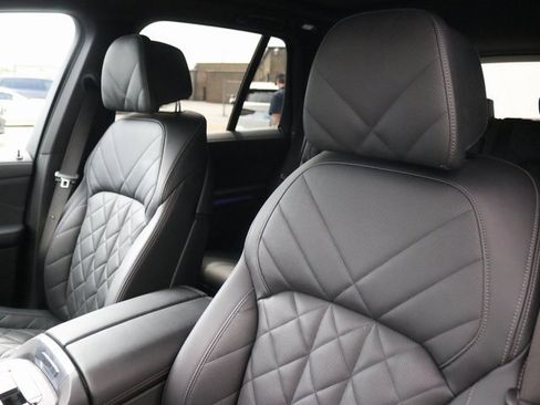 Used 2024 BMW X5 xDrive40i image 7