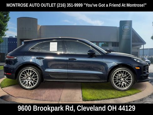 Used 2020 Porsche Macan AWD/4WD image 3