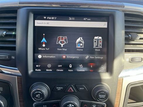 Used 2018 RAM 2500 Laramie w/ Convenience Group image 15