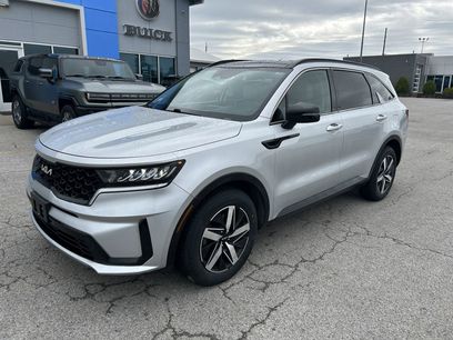 Used 2022 Kia Sorento S w/ Panoramic Sunroof Package