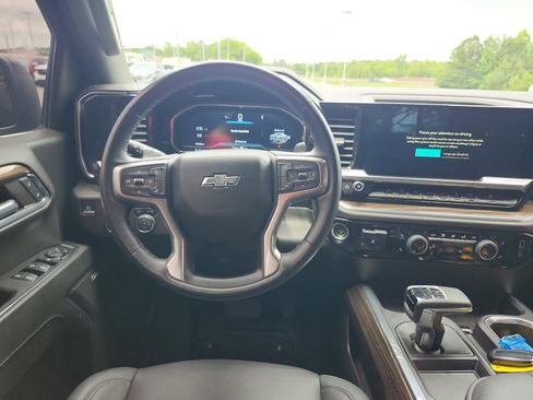 Used 2024 Chevrolet Silverado 1500 RST w/ Convenience Package II AWD/4WD image 12